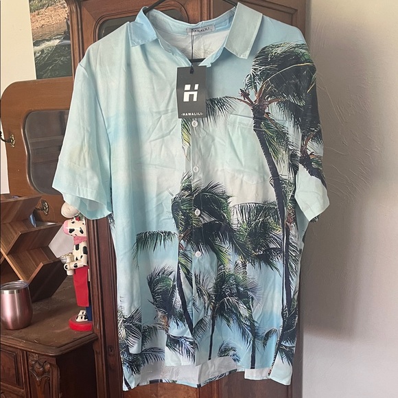 Hawaiian Blue Palm Print Men's Casual Shirt - Picture 1 of 3